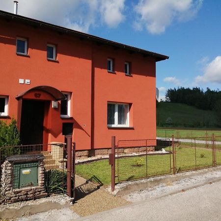 הוילה Kuncice nad Labem Ubytovani 67 מראה חיצוני תמונה