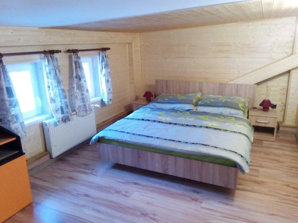 הוילה Kuncice nad Labem Ubytovani 67 מראה חיצוני תמונה