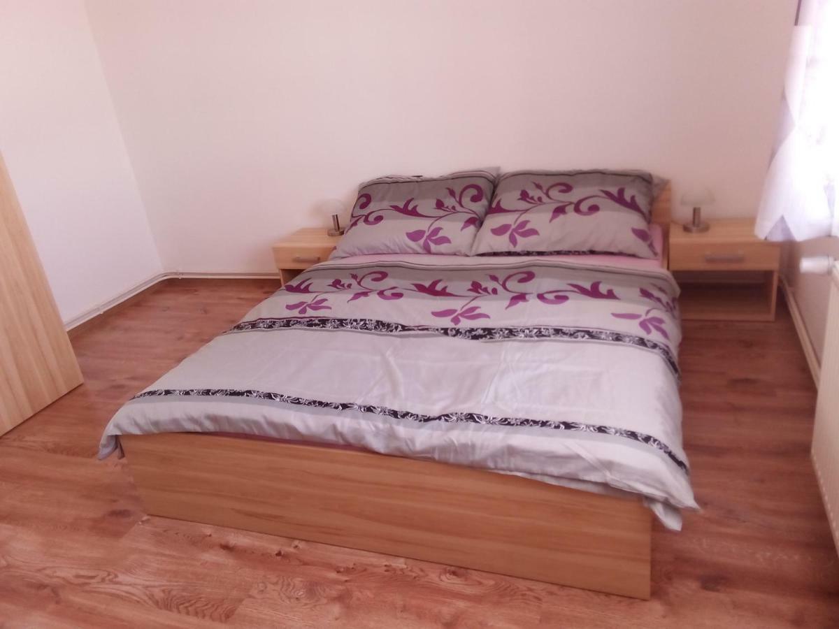 הוילה Kuncice nad Labem Ubytovani 67 מראה חיצוני תמונה